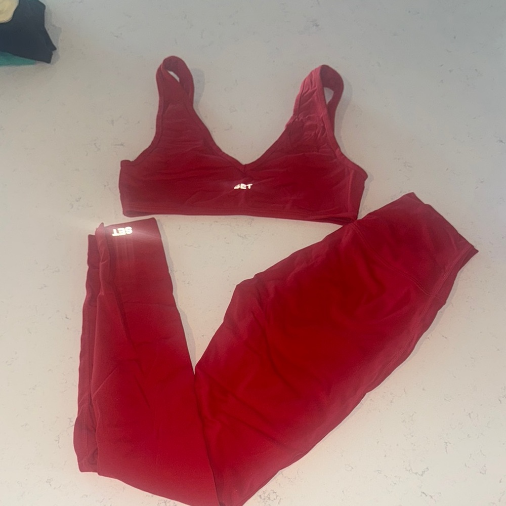 SetActive Red Workout Set
